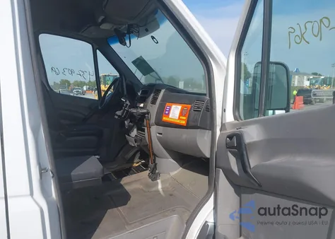 2012 Mercedes-Benz Sprinter 2500 High Roof z USA, uszkodzony, nr VIN WD3PE8CB1C5704155